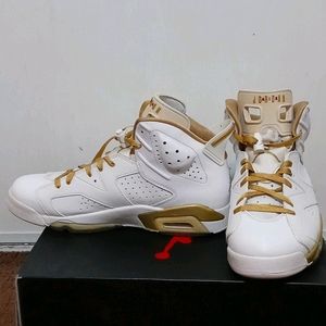 Air Jordans 6 Retro Golden Moments